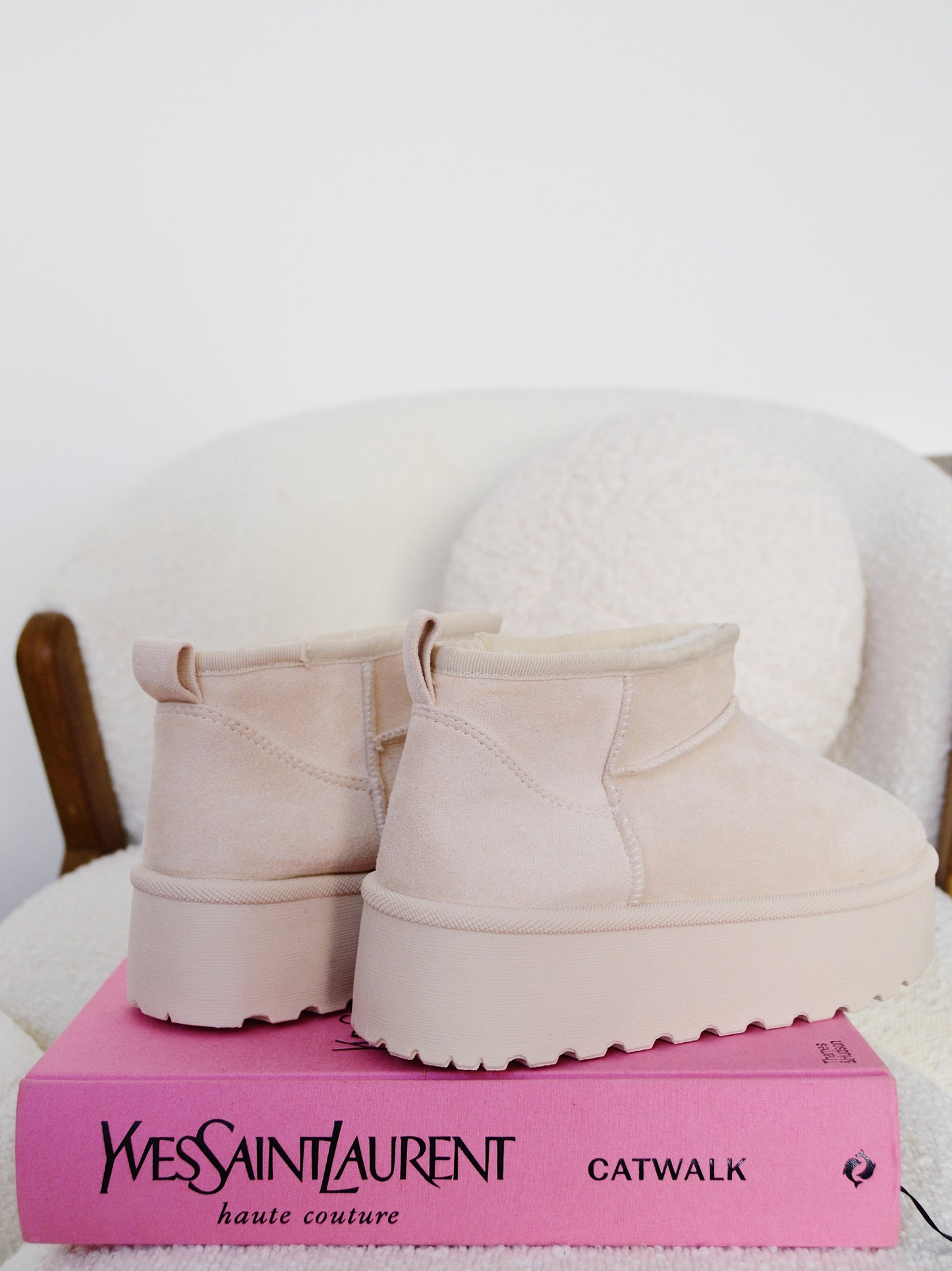 Botins Bege