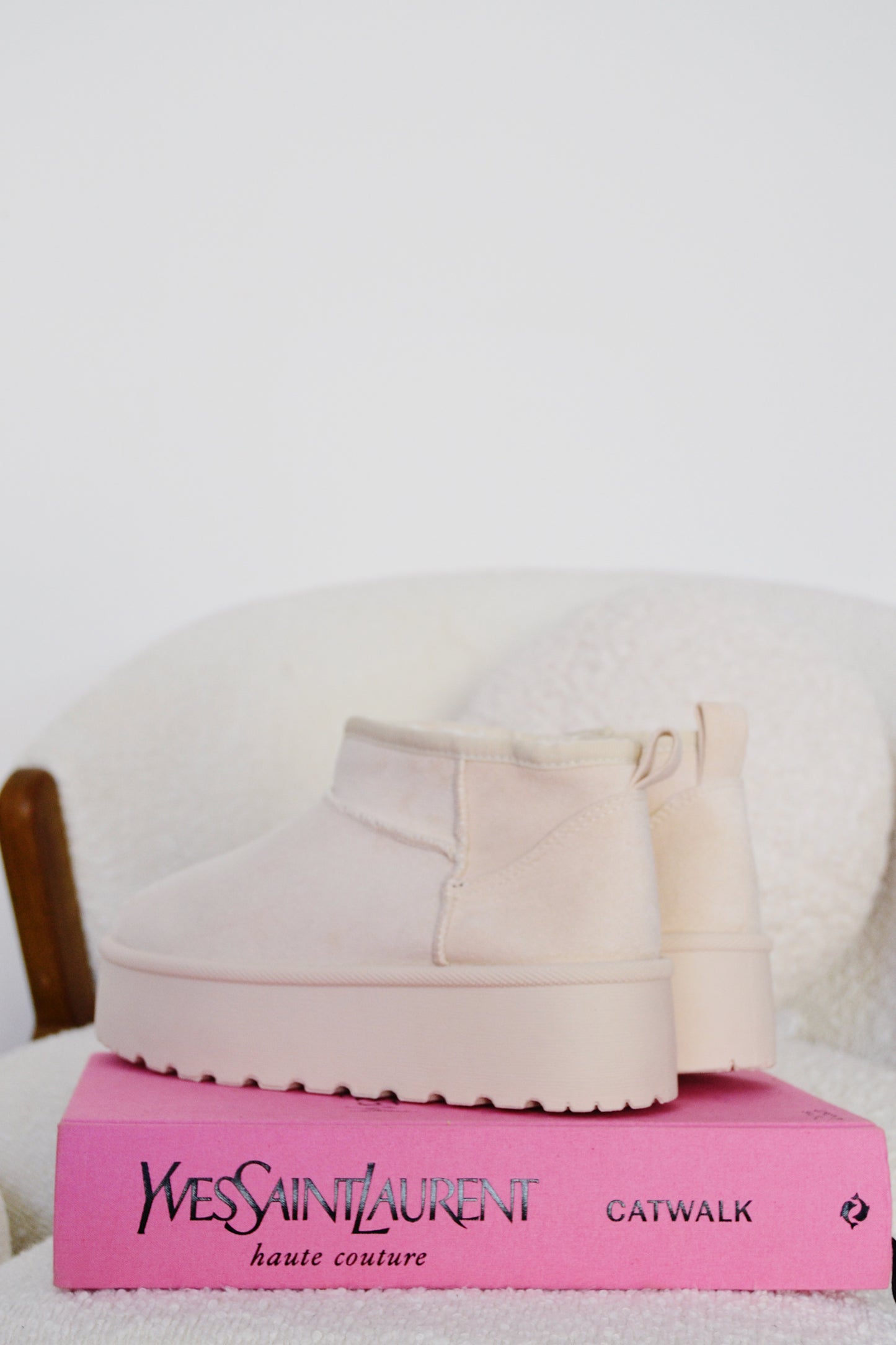 Botins Bege