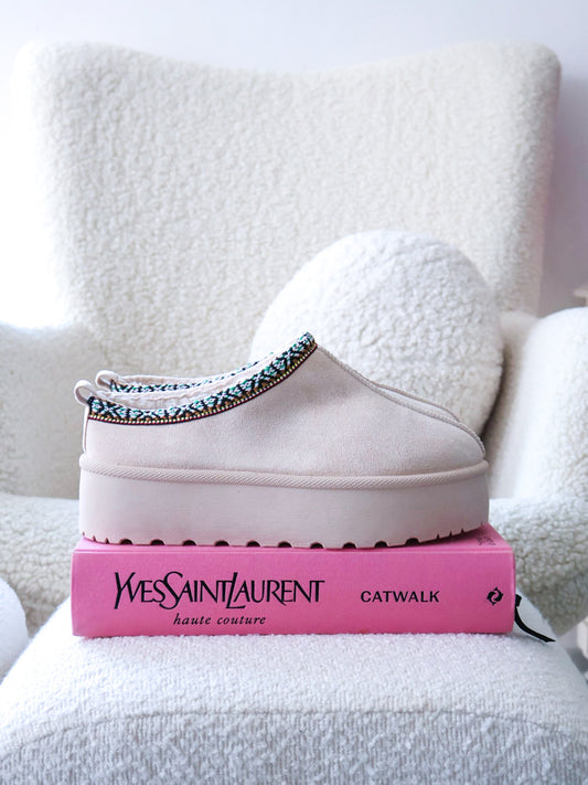 Slippers Bege com Listras Azuis